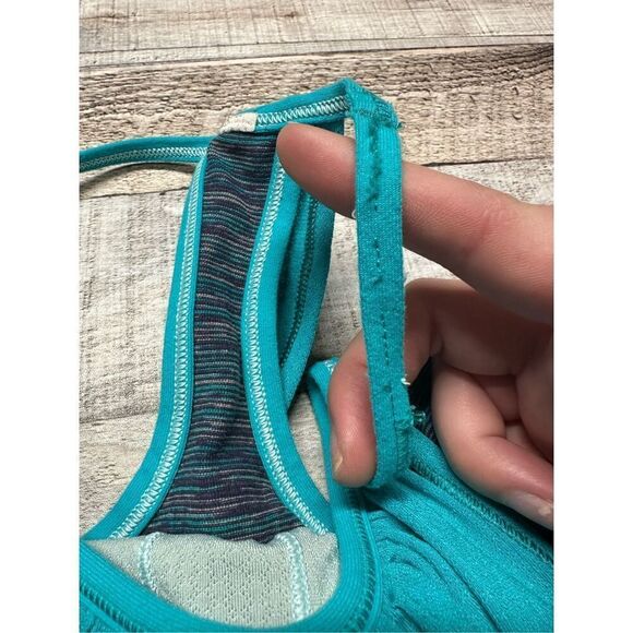 Size 6 Lululemon No Limits Tank Blue Tropics / Wee Are From Space Blue Tropics - Picture 10 of 11